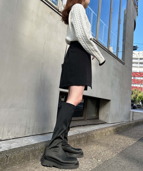 INGNI(イング)の「配色/胸刺しゅうケーブルニット(ニット/セーター・レディース・ブラック系その他2/アイボリー系3/ブルー系3・M)」の20枚目の写真