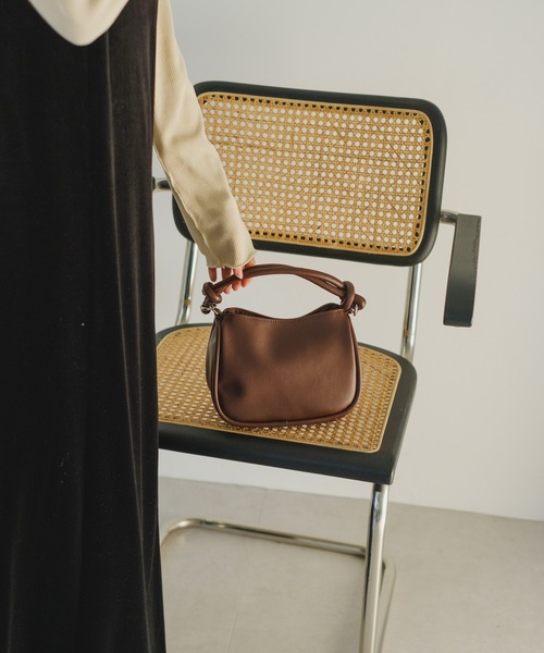 Kastane（カスタネ）の「【新色追加】ワンハンドルミニBAG（ハンドバッグ・レディース・シルバー/ブラック/ブラウン/レッド/アイボリー/サックスブルー・FREE）」の22枚目の写真