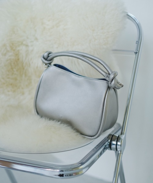 Kastane（カスタネ）の「【新色追加】ワンハンドルミニBAG（ハンドバッグ・レディース・シルバー/ブラック/ブラウン/レッド/アイボリー/サックスブルー・FREE）」の18枚目の写真