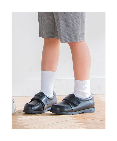 BeBe(ベベ)の「BeBe/フォーマル合皮ローファーシューズ(18~20cm)(その他シューズ・キッズ・ブラック系その他・18/19/20)」の5枚目の写真