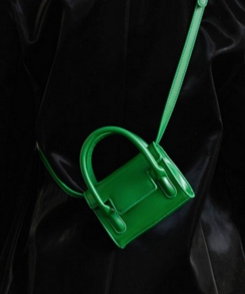 .KOM(ドットコム)の「『.KOM/ドットケーオーエム』2WAYレザーライクミニバッグ【Y】【CN】(ショルダーバッグ・レディース・ホワイト/グリーン/ブラック/ピンク・FREE)」の13枚目の写真