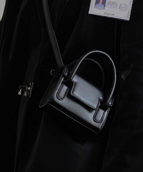 .KOM(ドットコム)の「『.KOM/ドットケーオーエム』2WAYレザーライクミニバッグ【Y】【CN】(ショルダーバッグ・レディース・ホワイト/グリーン/ブラック/ピンク・FREE)」の9枚目の写真