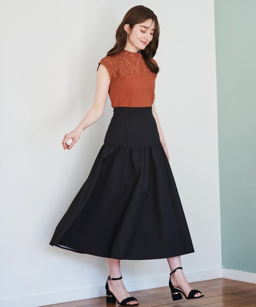 NOELA(ノエラ)の「エンボススカート(スカート・レディース・ブラック/ベージュ/オフホワイト・フリー)」の8枚目の写真