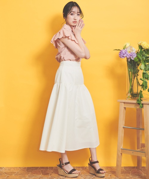 NOELA(ノエラ)の「エンボススカート(スカート・レディース・ブラック/ベージュ/オフホワイト・フリー)」の10枚目の写真