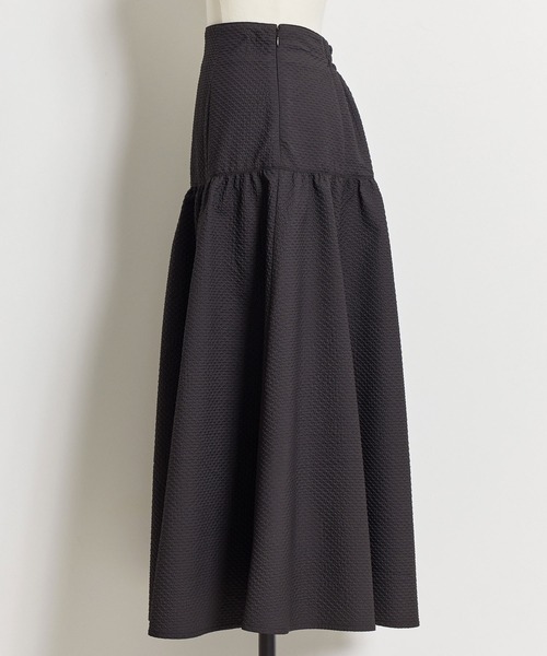 NOELA(ノエラ)の「エンボススカート(スカート・レディース・ブラック/ベージュ/オフホワイト・フリー)」の17枚目の写真