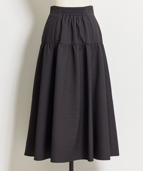 NOELA(ノエラ)の「エンボススカート(スカート・レディース・ブラック/ベージュ/オフホワイト・フリー)」の5枚目の写真