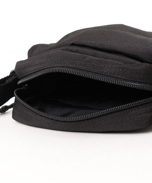 Champion（チャンピオン）の「Champion チャンピオン ハミル タテ型ショルダーバッグ 63652（ショルダーバッグ・レディース・ベージュ/ブラック/カーキ・FREE）」の7枚目の写真