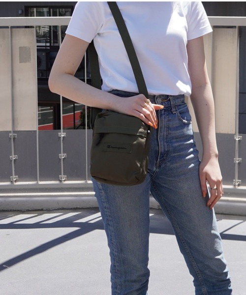 Champion（チャンピオン）の「Champion チャンピオン ハミル タテ型ショルダーバッグ 63652（ショルダーバッグ・レディース・ベージュ/ブラック/カーキ・FREE）」の17枚目の写真