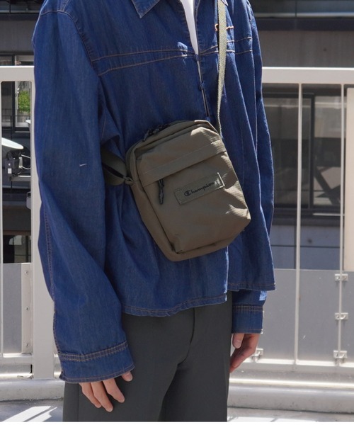 Champion（チャンピオン）の「Champion チャンピオン ハミル タテ型ショルダーバッグ 63652（ショルダーバッグ・レディース・ベージュ/ブラック/カーキ・FREE）」の19枚目の写真