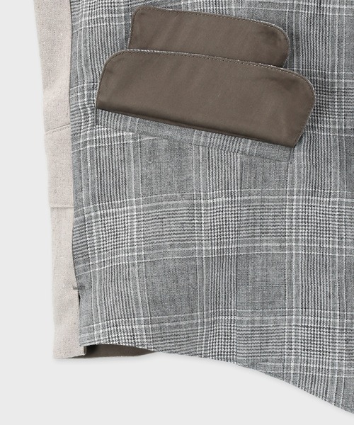 Paul Smith COLLECTION(ポールスミスコレクション)の「リネンチェック ベスト / 134182 105(ベスト・メンズ・ライトグレー/オリーブ・MEDIUM/LARGE)」の6枚目の写真