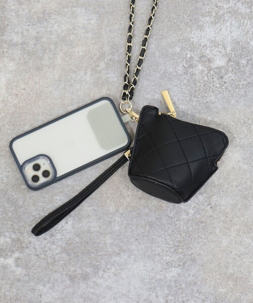fredy emue(フレディエミュ)の「チェーンモバイルショルダーキルトポーチ(ポーチ・レディース・ブラック/ベージュ・FREE)」の6枚目の写真