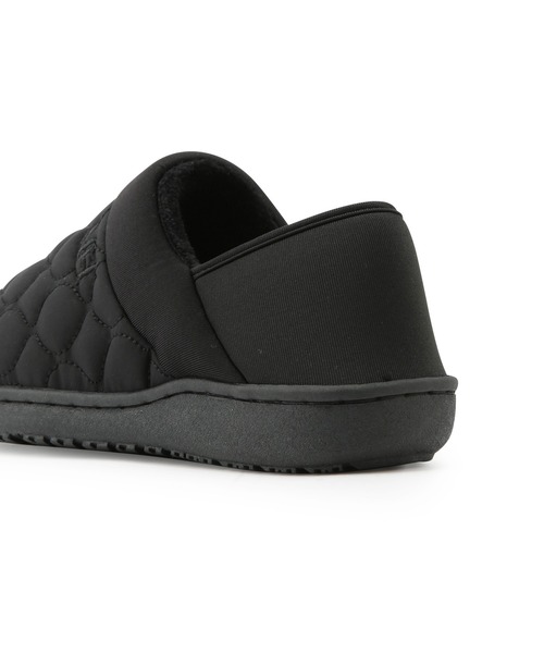 MEI（メイ）の「【MEI/メイ】【別注カラー:ネイビー】キルティングモックシューズ（スリッポン・レディース・ネイビー/ブラック・L/M/S）」の8枚目の写真