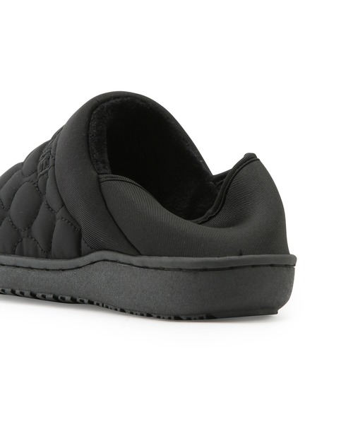 MEI（メイ）の「【MEI/メイ】【別注カラー:ネイビー】キルティングモックシューズ（スリッポン・レディース・ネイビー/ブラック・L/M/S）」の9枚目の写真