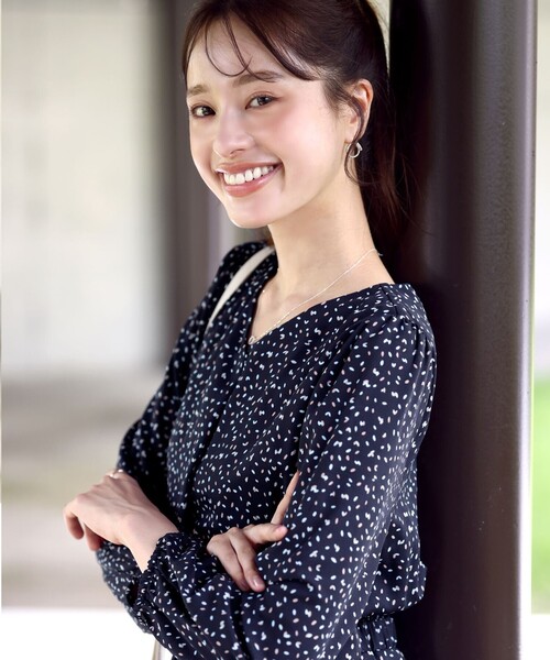 【大きいサイズ】パフスリーブプリーツワンピース（ワンピース）｜Tiaclasse（ティアクラッセ）