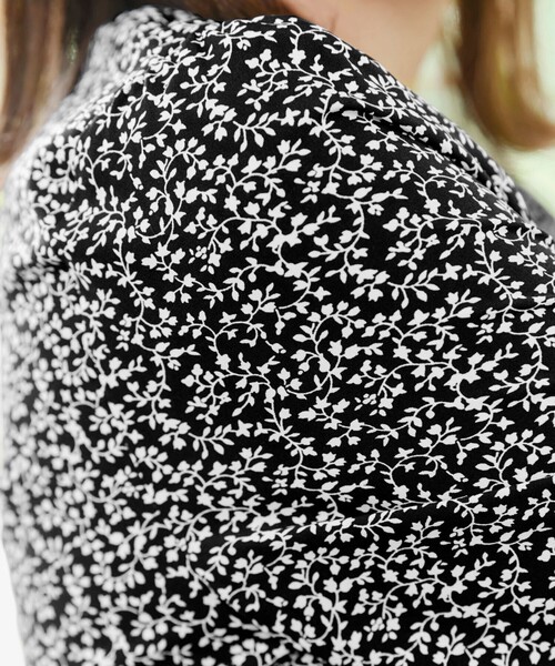 【大きいサイズ】パフスリーブプリーツワンピース（ワンピース）｜Tiaclasse（ティアクラッセ）