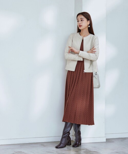 【大きいサイズ】パフスリーブプリーツワンピース（ワンピース）｜Tiaclasse（ティアクラッセ）