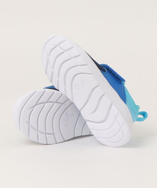 PUMA(プーマ)の「《PUMA》エボルブ スリップオン PS(スリッポン・キッズ・ダークグレー/ピンク系その他/ブルー系その他/ピンク系その他2/コバルトブルー・18.0cm/21.0cm/19.0cm/20.0cm/17.0cm)」の7枚目の写真