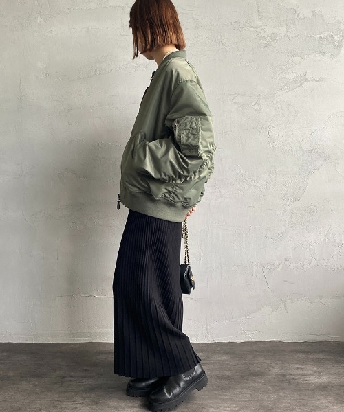 JEANS FACTORY Clothes（ジーンズファクトリークローズ）の「【FINEBOYS 2月号掲載】[Jeans Factory Clothes/ジーンズファクトリークローズ] ビックシルエット MA-1（MA-1・レディース・ブラック/オリーブ/ホワイト・S/M/L/XL）」の14枚目の写真