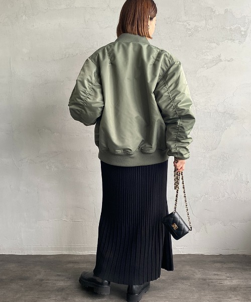 JEANS FACTORY Clothes（ジーンズファクトリークローズ）の「【FINEBOYS 2月号掲載】[Jeans Factory Clothes/ジーンズファクトリークローズ] ビックシルエット MA-1（MA-1・レディース・ブラック/オリーブ/ホワイト・S/M/L/XL）」の15枚目の写真