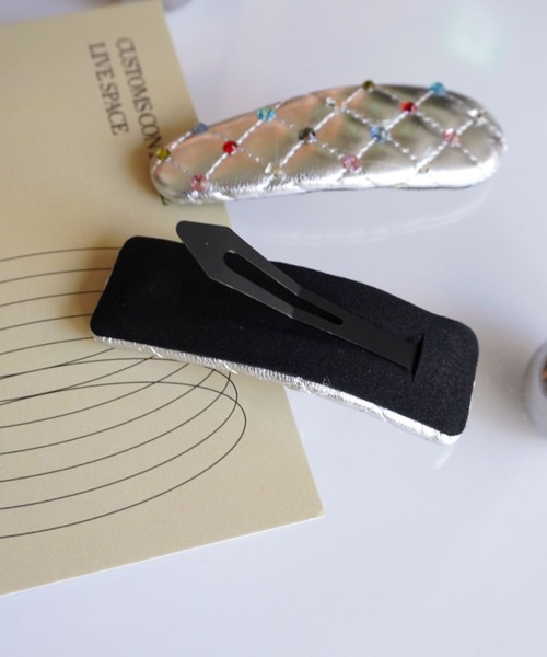 BARELY BLUE（ベアリーブルー）の「【 BARELY BLUE / ベアリーブルー 】 カラフル  ビジュー ヘアピン（ヘアピン・レディース・B/A・FREE）」の3枚目の写真