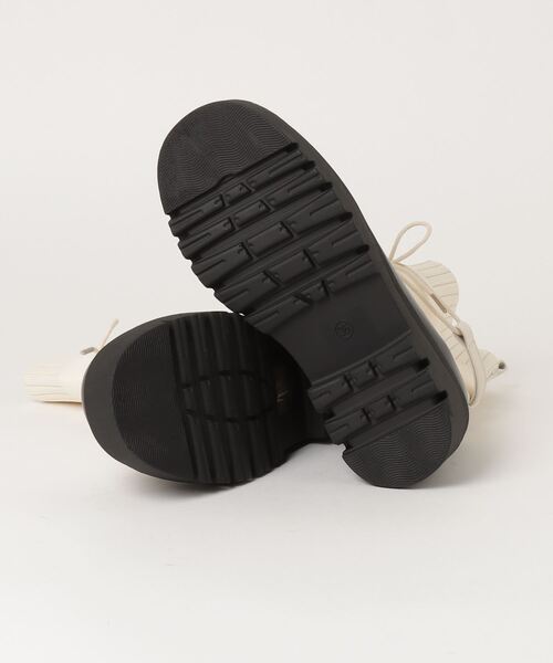 LOVEHUNTER(ラブハンター)の「+5cm 軽量厚底 レースアップ切り替えニットブーツ(ブーツ・レディース・アイボリー/ブラック/シルバー・3L/M/L/S/LL)」の5枚目の写真