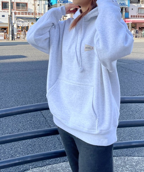 CANAL JEAN(キャナルジーン)の「1975 TOKYO BOWLS裏起毛パーカー(パーカー・レディース・アッシュ/ネイビー・LARGE/X-LARGE)」の4枚目の写真