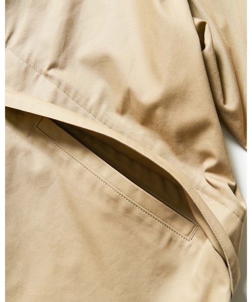 SOPHNET.（ソフネット）の「BRUSHED GABARDINE FIELD JACKET（ブルゾン・メンズ・ベージュ/ブラック・X-LARGE/LARGE/MEDIUM/SMALL）」の9枚目の写真