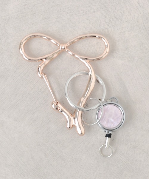 Flowering（フラワーリング）の「フェミニン/カラビナ（キーホルダー・レディース・シルバー/ゴールド/ピンクゴールド/ブラウン/ピンク系その他/ピンク系その他2/シルバー系1/ゴールド系1/ブラウン系1・FREE）」の4枚目の写真