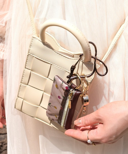 Flowering（フラワーリング）の「フェミニン/カラビナ（キーホルダー・レディース・シルバー/ゴールド/ピンクゴールド/ブラウン/ピンク系その他/ピンク系その他2/シルバー系1/ゴールド系1/ブラウン系1・FREE）」の14枚目の写真