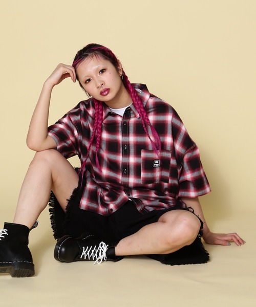 WHITELAND(ホワイトランド)の「【WEB&DEPOT限定】WHITELAND/ホワイトランド/OWL/OMBRE CHECK SSH(シャツ/ブラウス・レディース・グリーン/ホワイト/イエロー/レッド・L/M)」の4枚目の写真