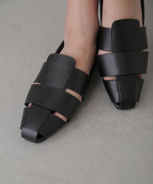 FREE'S MART（フリーズマート）の「◆グルカフラットシューズ（スリッポン・レディース・ブラック/ベージュ・SMALL/MEDIUM）」の8枚目の写真