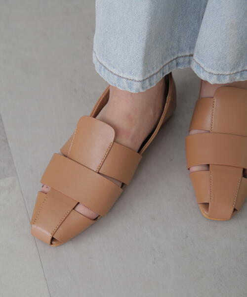 FREE'S MART（フリーズマート）の「◆グルカフラットシューズ（スリッポン・レディース・ブラック/ベージュ・SMALL/MEDIUM）」の11枚目の写真