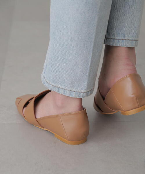 FREE'S MART（フリーズマート）の「◆グルカフラットシューズ（スリッポン・レディース・ブラック/ベージュ・SMALL/MEDIUM）」の12枚目の写真