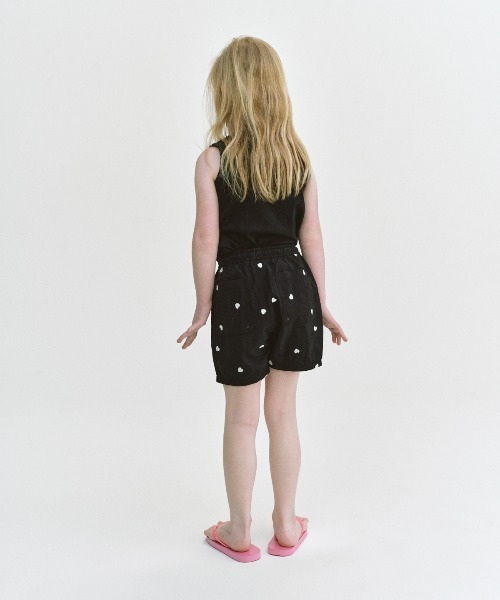 LOWRYS FARM（ローリーズファーム）の「ＵＳＡロングタンクトップ　103980（タンクトップ・キッズ・ホワイト/ブラック/イエロー/チャコールグレー・110cm/150cm/140cm/130cm/120cm）」の22枚目の写真