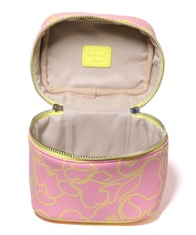 A BATHING APE（アベイシングエイプ）の「NEON CAMO VANITY BAG