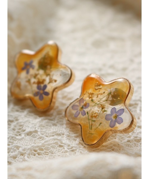 tone（トーン）の「【chiguhagu】押花のピアス(MA)（ピアス（両耳用）・レディース・オレンジ・FREE）」の3枚目の写真