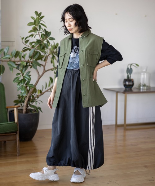 LEPSIM（レプシィム）の「【産前・産後対応】マタニティ／ミリタリーベスト　992073（マタニティウェア/グッズ・レディース・ブラック/カーキ・FREE）」の7枚目の写真