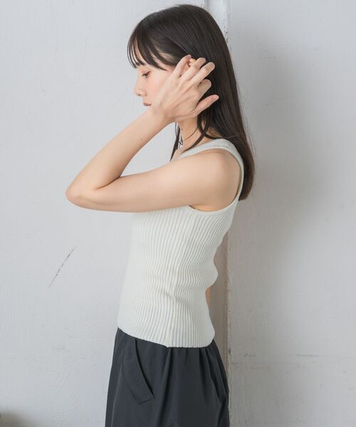RETRO GIRL(レトロガール)の「リブニットタンク(タンクトップ・レディース・オレンジ/グリーン系その他3/ブラック/ナチュラル/ブラック系その他3/ホワイト・FREE)」の13枚目の写真