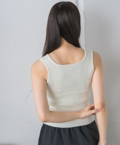RETRO GIRL(レトロガール)の「リブニットタンク(タンクトップ・レディース・オレンジ/グリーン系その他3/ブラック/ナチュラル/ブラック系その他3/ホワイト・FREE)」の14枚目の写真