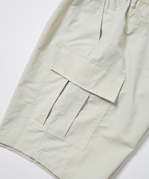 re_k by JUNRED（レクバイジュンレッド）の「re_k by JUNRED / オーバーワイドナイロンカーゴショーツ（カーゴパンツ・メンズ・チャコールグレー/カーキ/ライトグレー・L/M/S）」の7枚目の写真