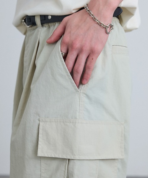 re_k by JUNRED（レクバイジュンレッド）の「re_k by JUNRED / オーバーワイドナイロンカーゴショーツ（カーゴパンツ・メンズ・チャコールグレー/カーキ/ライトグレー・L/M/S）」の18枚目の写真