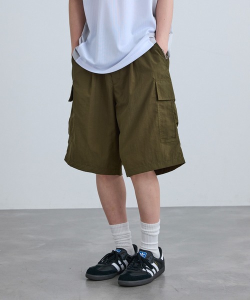 re_k by JUNRED（レクバイジュンレッド）の「re_k by JUNRED / オーバーワイドナイロンカーゴショーツ（カーゴパンツ・メンズ・チャコールグレー/カーキ/ライトグレー・L/M/S）」の19枚目の写真