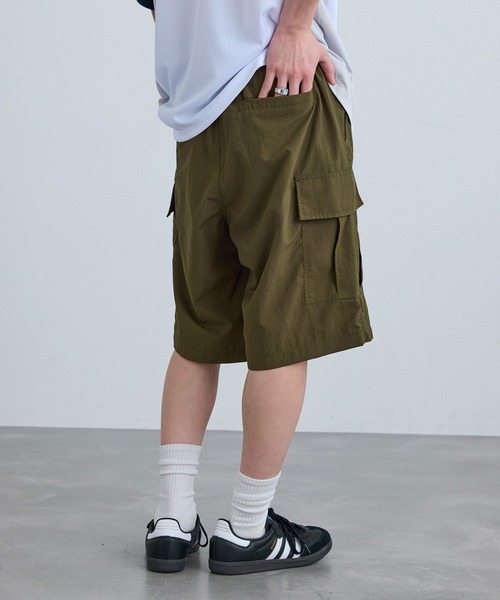 re_k by JUNRED（レクバイジュンレッド）の「re_k by JUNRED / オーバーワイドナイロンカーゴショーツ（カーゴパンツ・メンズ・チャコールグレー/カーキ/ライトグレー・L/M/S）」の20枚目の写真