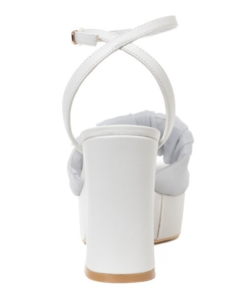 R&E（アールアンドイー）の「【REZOY】シフォンギャザー厚底サンダル（サンダル・レディース・ライトブルーグレー/アイボリー/ピンク/ブラック・S/M/L）」の7枚目の写真