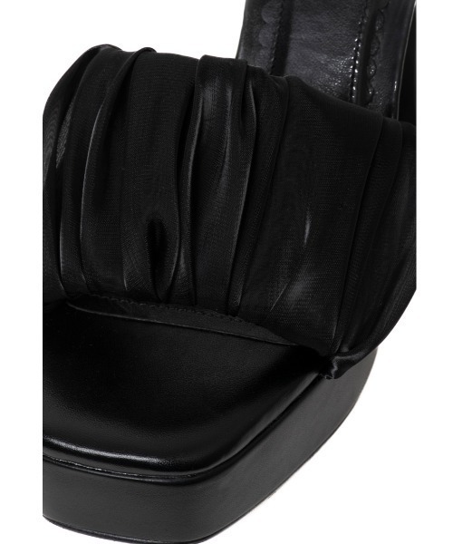 R&E（アールアンドイー）の「【REZOY】シフォンギャザー厚底サンダル（サンダル・レディース・ライトブルーグレー/アイボリー/ピンク/ブラック・S/M/L）」の5枚目の写真