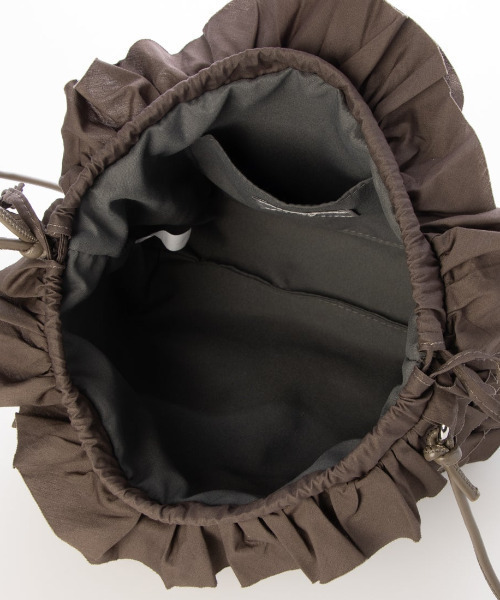 cache cache（カシュ カシュ）の「カシュカシュ cachecache / コットンフリルショルダー（ショルダーバッグ・レディース・ダークグレー/ブラック/ベージュ/ホワイト・FREE）」の15枚目の写真