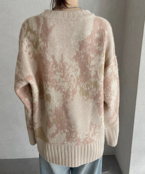 Eclat one(エクラワン)の「水彩タッチ フラワー シャギーニット(ニット/セーター・レディース・アイボリー/ピンク/グリーン・FREE)」の22枚目の写真
