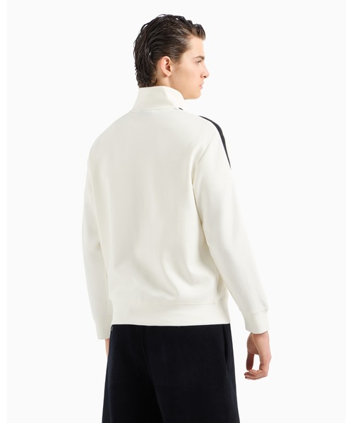 EMPORIO ARMANI(エンポリオアルマーニ)の「【エンポリオ アルマーニ】フルジップ スウェットシャツ ダブルジャージー エンボスロゴレタリングテープ(スウェット・メンズ・ダークカーキ/ネイビー/ブラック/ホワイト系その他・LARGE/MEDIUM/SMALL/X-LARGE/X-SMALL)」の5枚目の写真