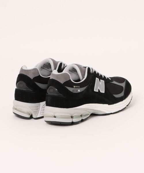 NEW BALANCE（ニューバランス）の「【New balance】M2002RXD 2002R GTX（スニーカー・メンズ・ブラック・26.5cm/27cm/27.5cm/28cm/28.5cm/29cm）」の2枚目の写真