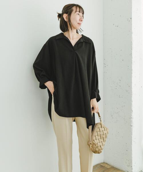 ITEMS URBANRESEARCH(アイテムズ アーバンリサーチ)の「スキッパーチュニック(シャツ/ブラウス・レディース・ブラック/カーキ/ライトベージュ・FREE)」の4枚目の写真